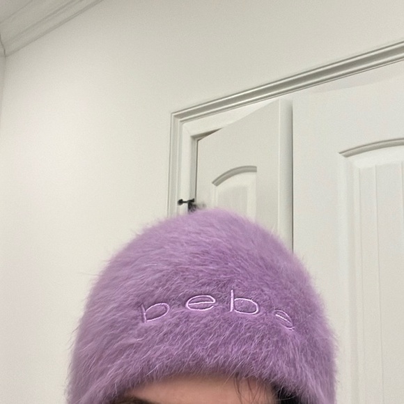 SUPER RARE! Vintage “Bebe” Angora Beanie! Never Worn!! Pristine! - Picture 9 of 9